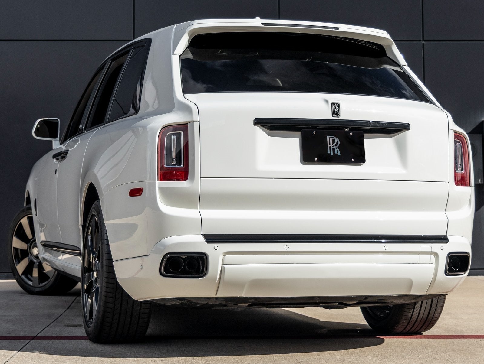 2019 Rolls-Royce Cullinan Base