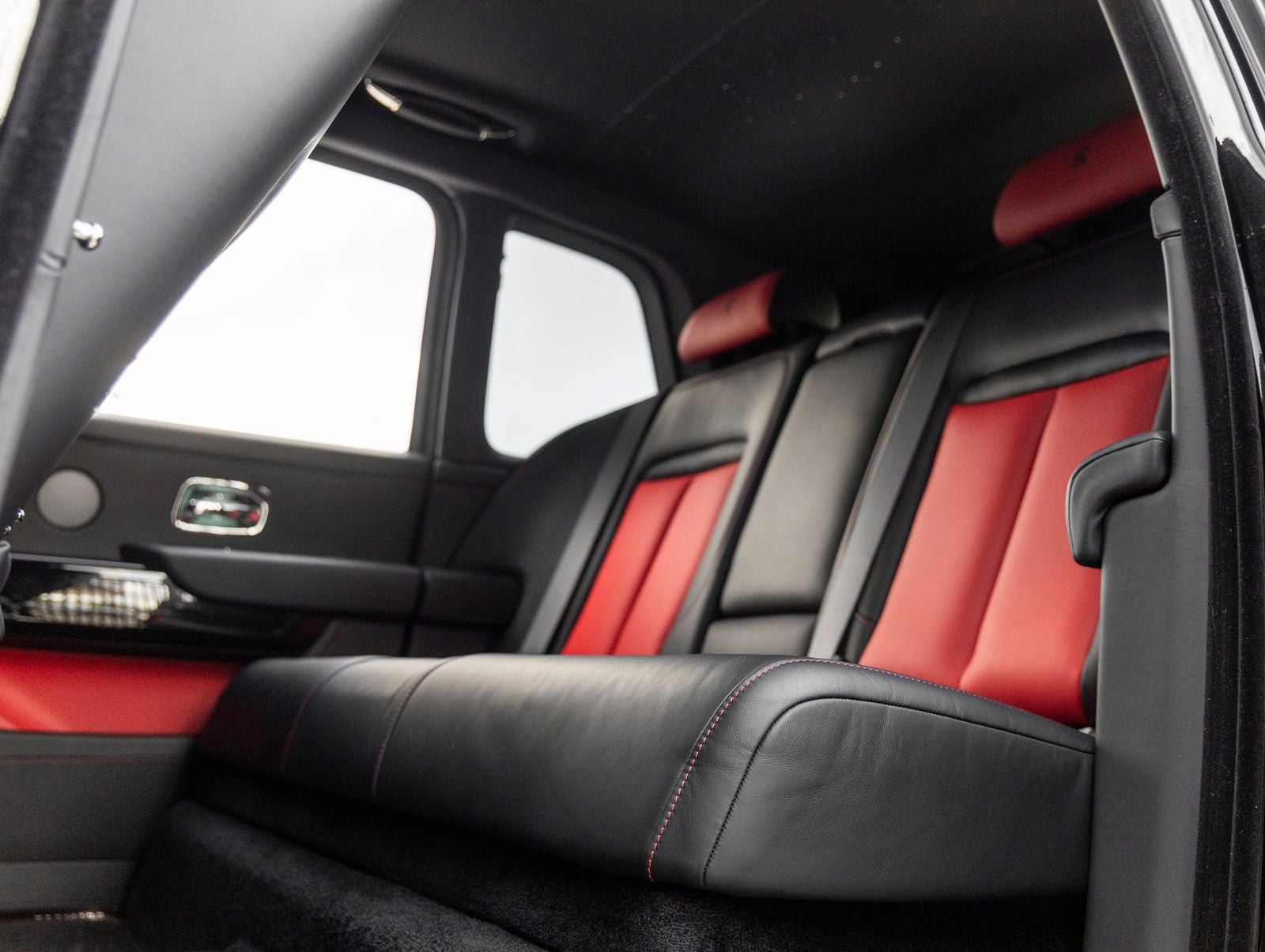 2023 Rolls-Royce Cullinan Base