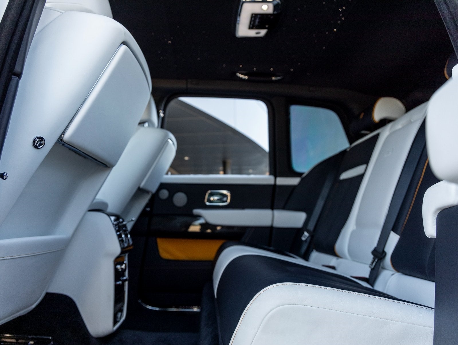 2024 Rolls-Royce Black Badge Cullinan Black Badge