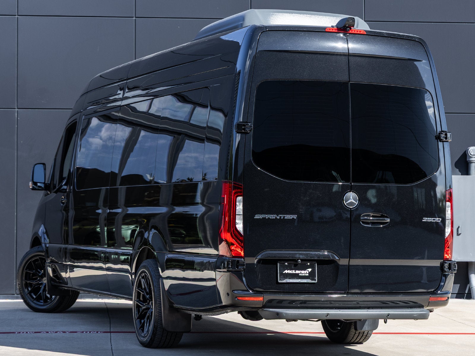 2025 Mercedes-Benz Sprinter 2500 Cargo 170 WB