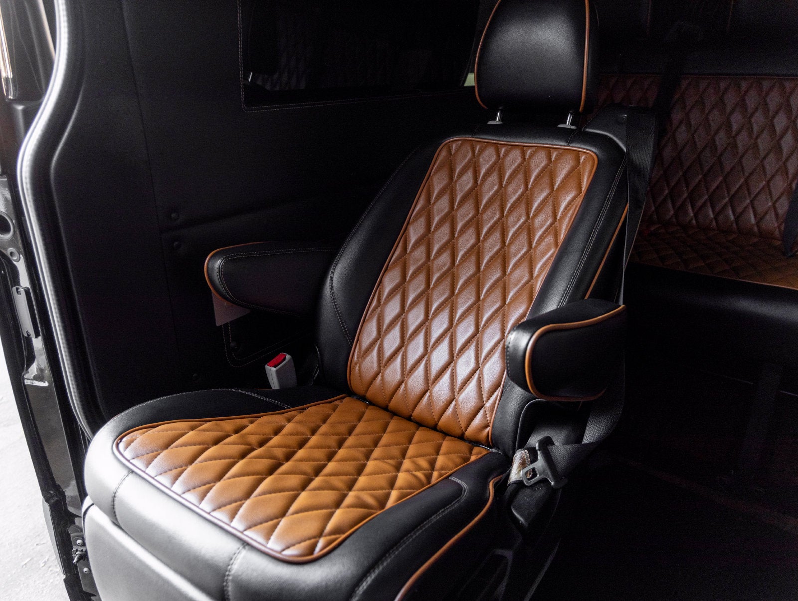 2019 Mercedes-Benz Sprinter 2500 Passenger 144 WB