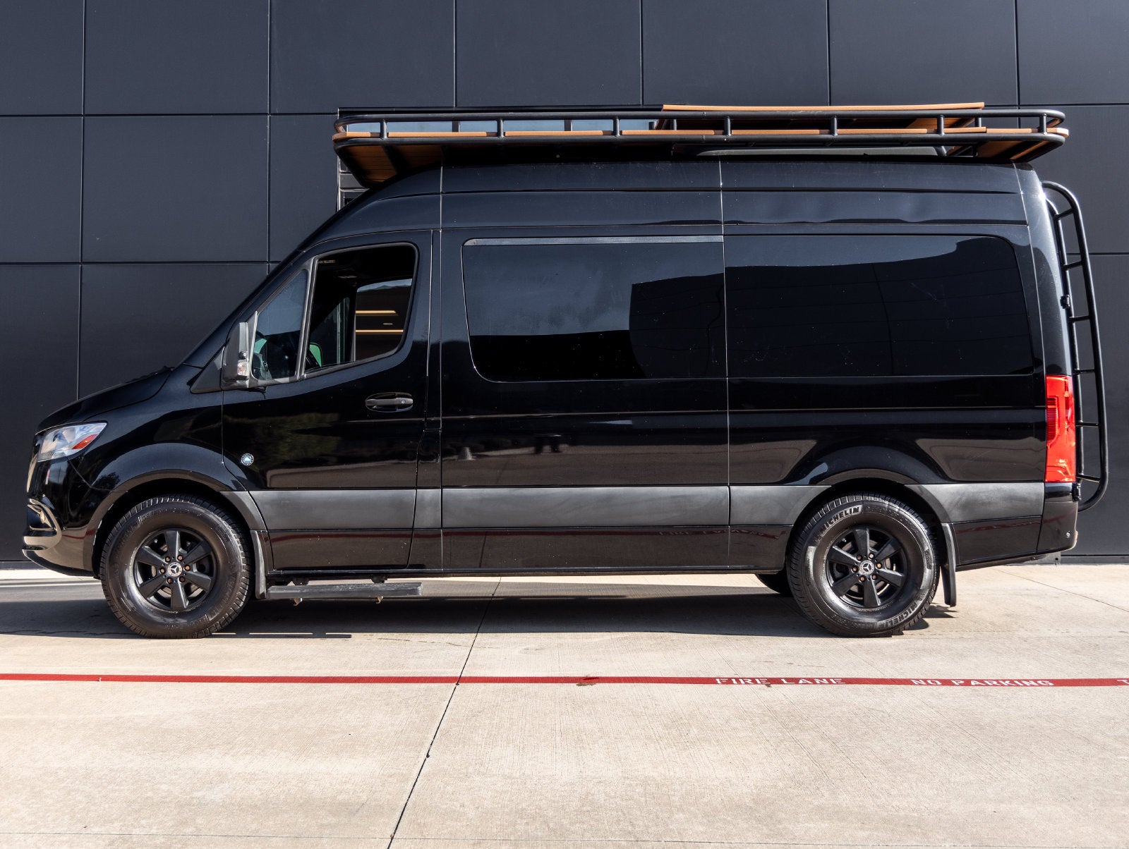 2019 Mercedes-Benz Sprinter 2500 Passenger 144 WB