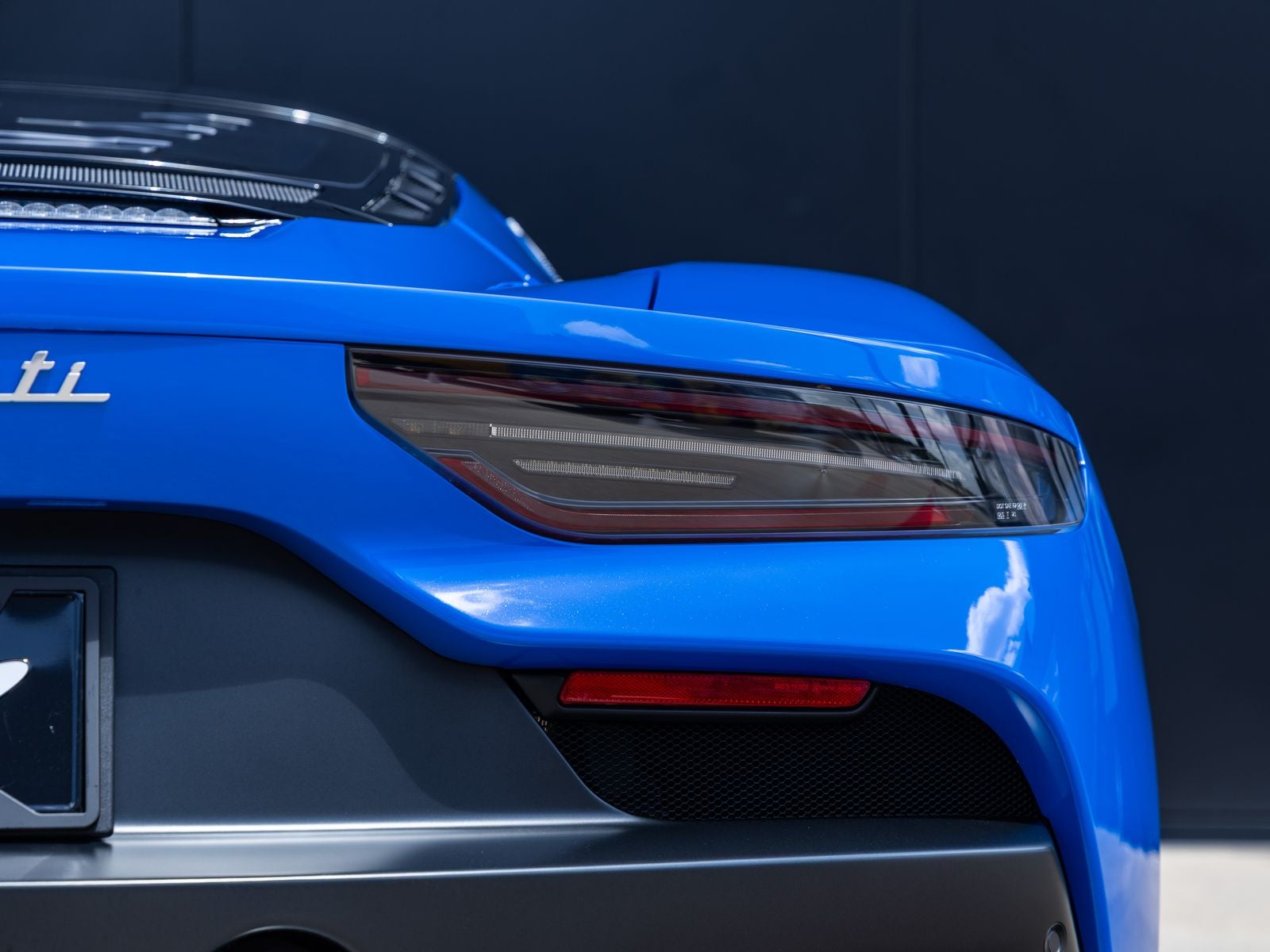 2022 Maserati MC20 