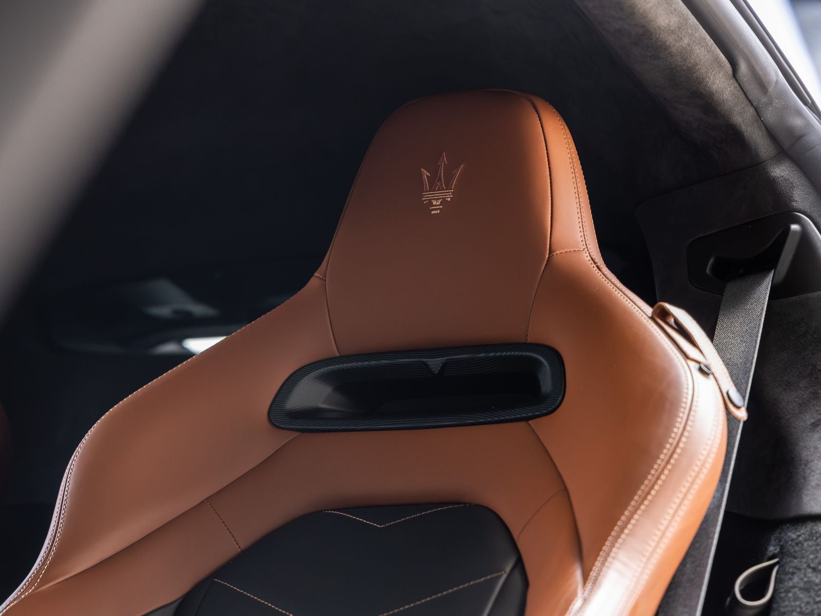 2022 Maserati MC20 