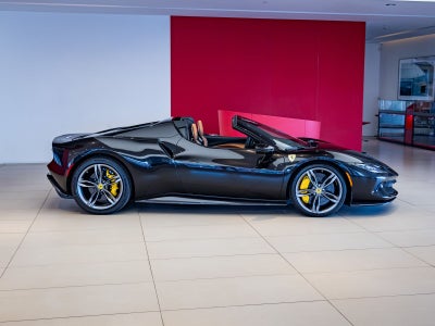 2025 Ferrari 296 GTS Base