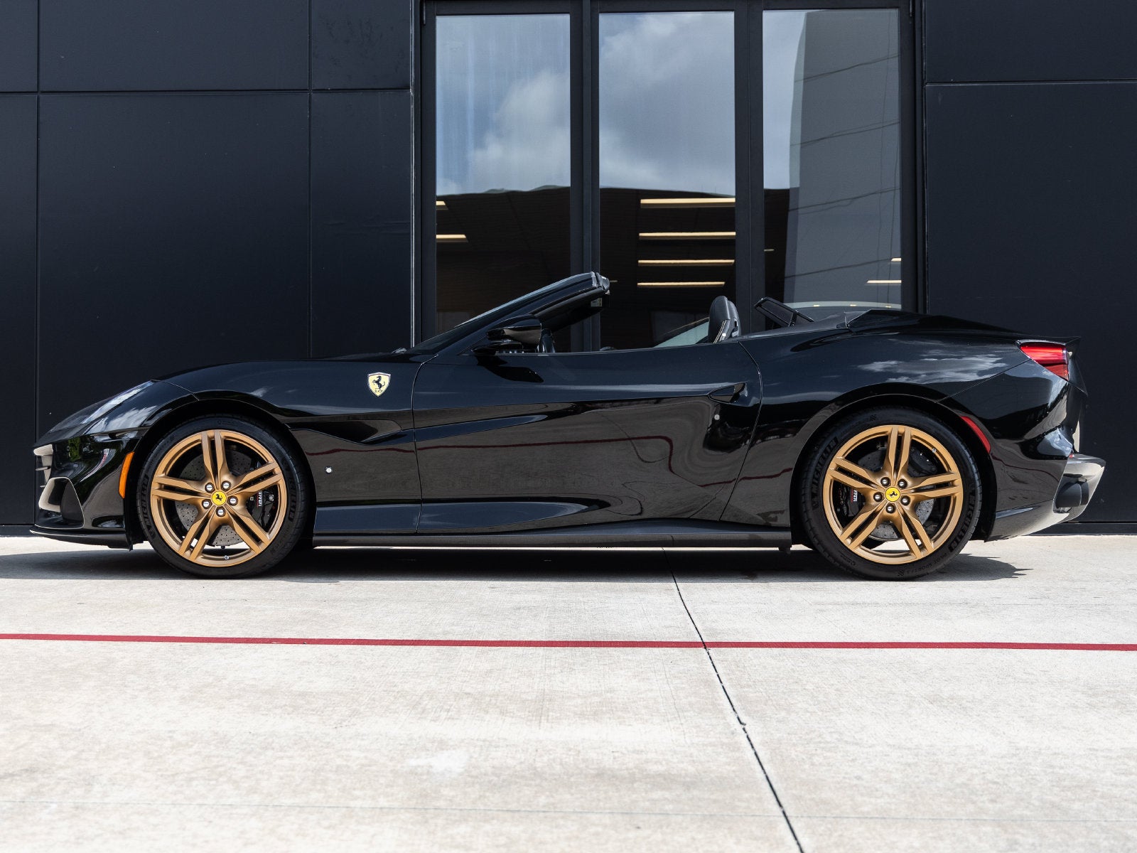 2023 Ferrari Portofino M Base
