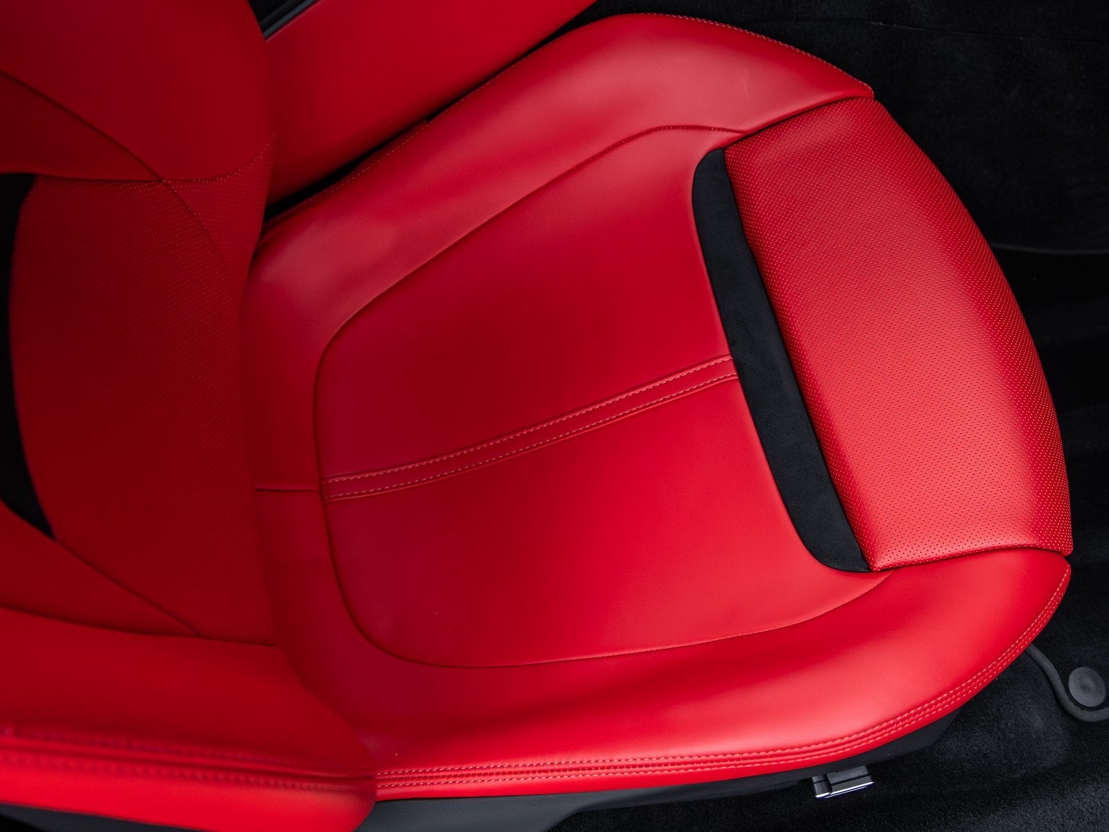 2024 Ferrari Roma Base