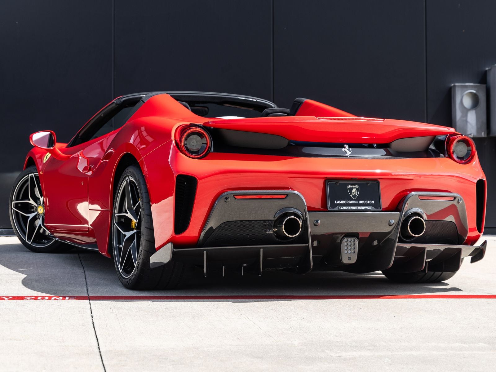 2020 Ferrari 488 Pista Base