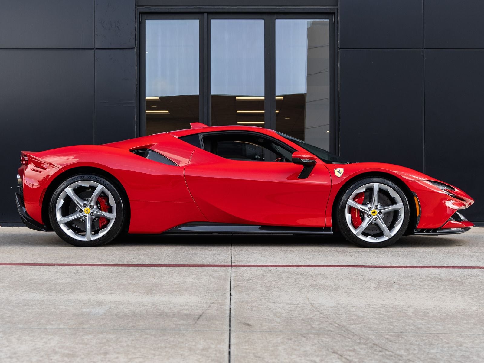 2021 Ferrari SF90 Stradale Base