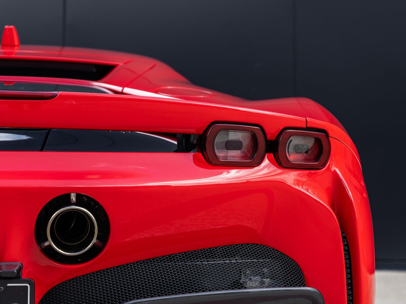 2021 Ferrari SF90 Stradale Base