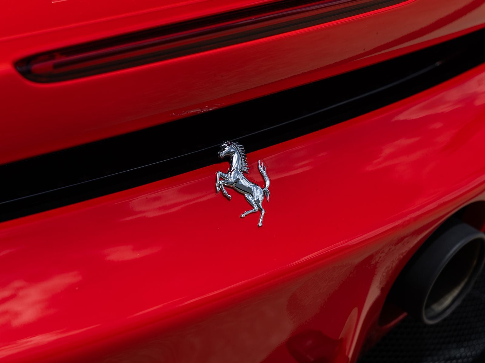 2021 Ferrari SF90 Stradale Base