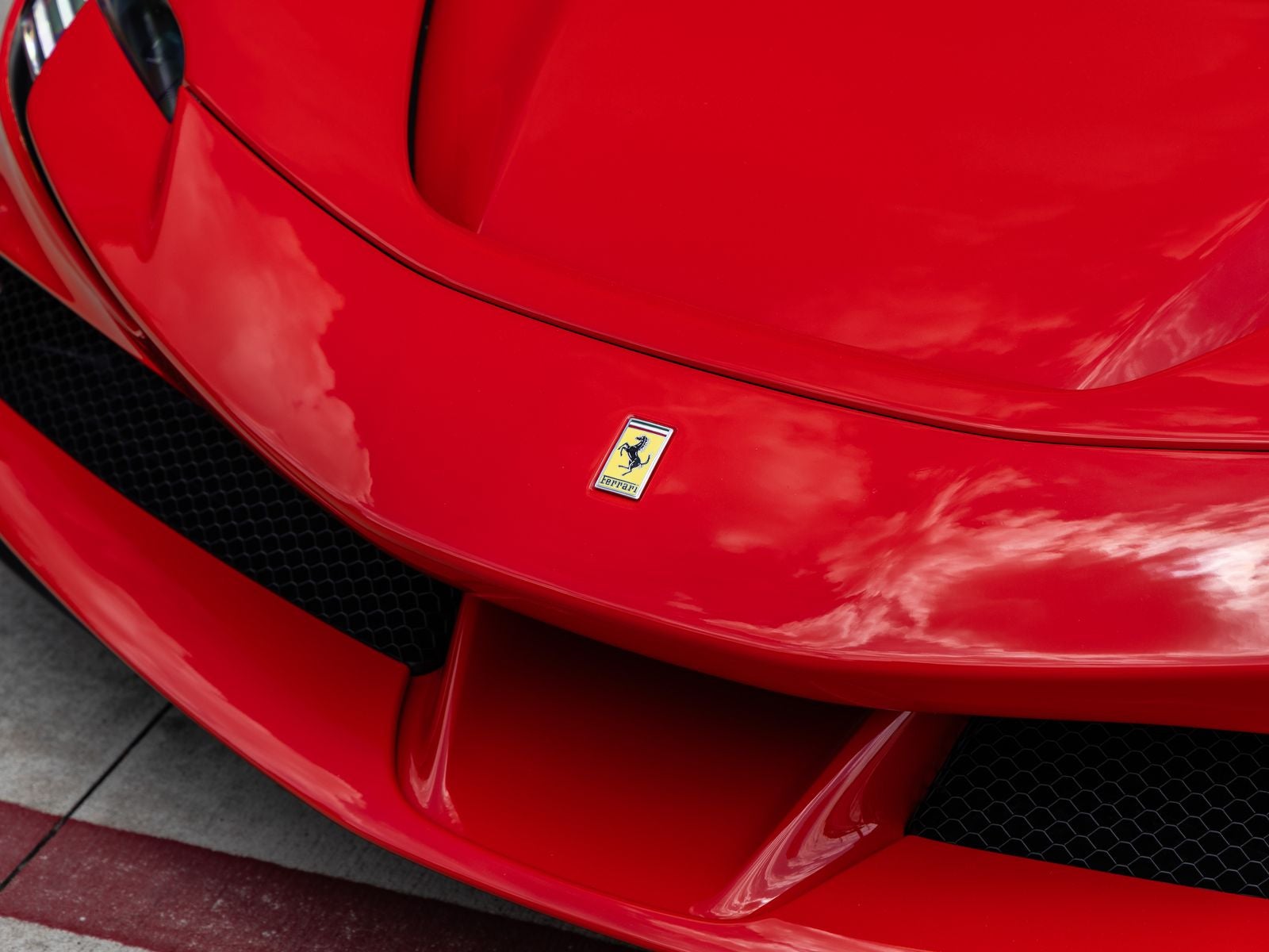 2021 Ferrari SF90 Stradale Base