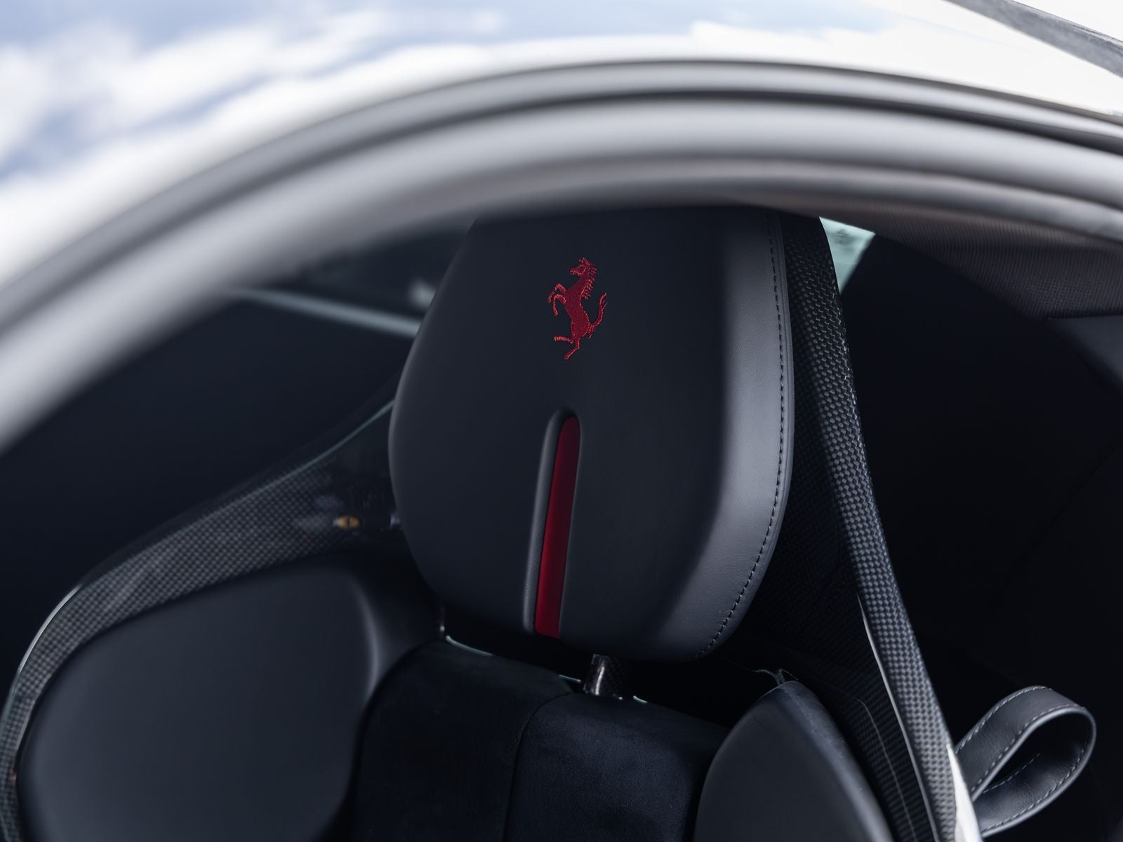 2021 Ferrari SF90 Stradale Base