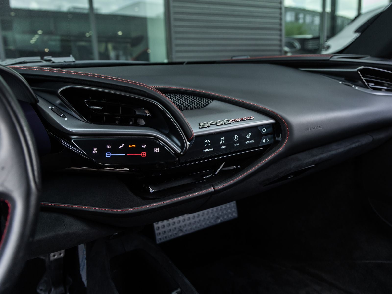 2021 Ferrari SF90 Stradale Base