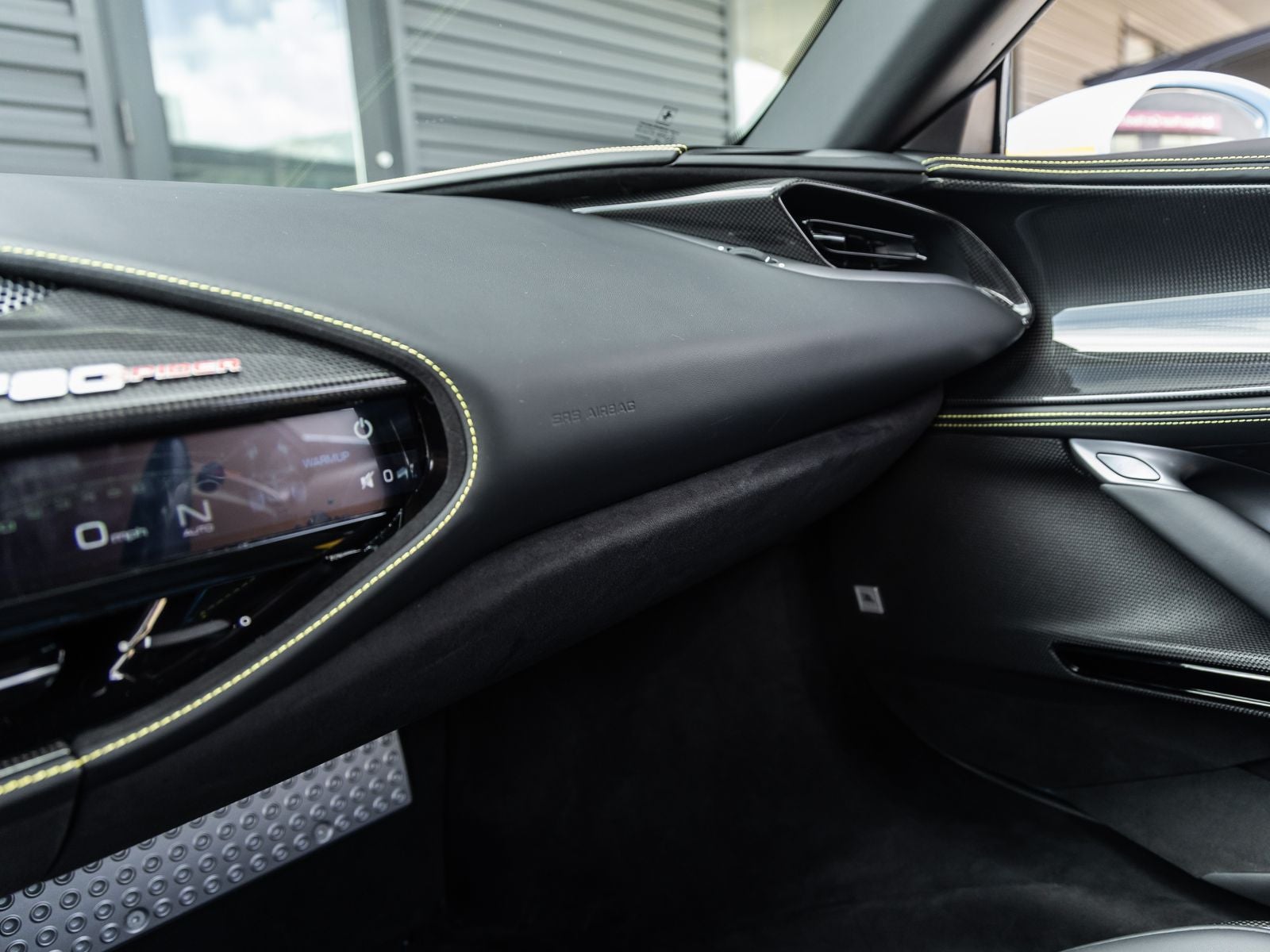 2024 Ferrari SF90 Spider Base