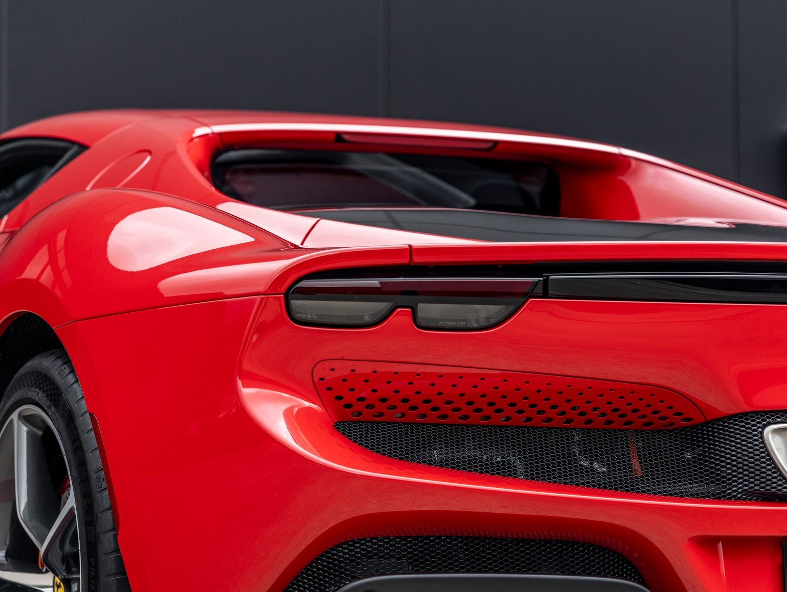 2023 Ferrari 296 GTB Base