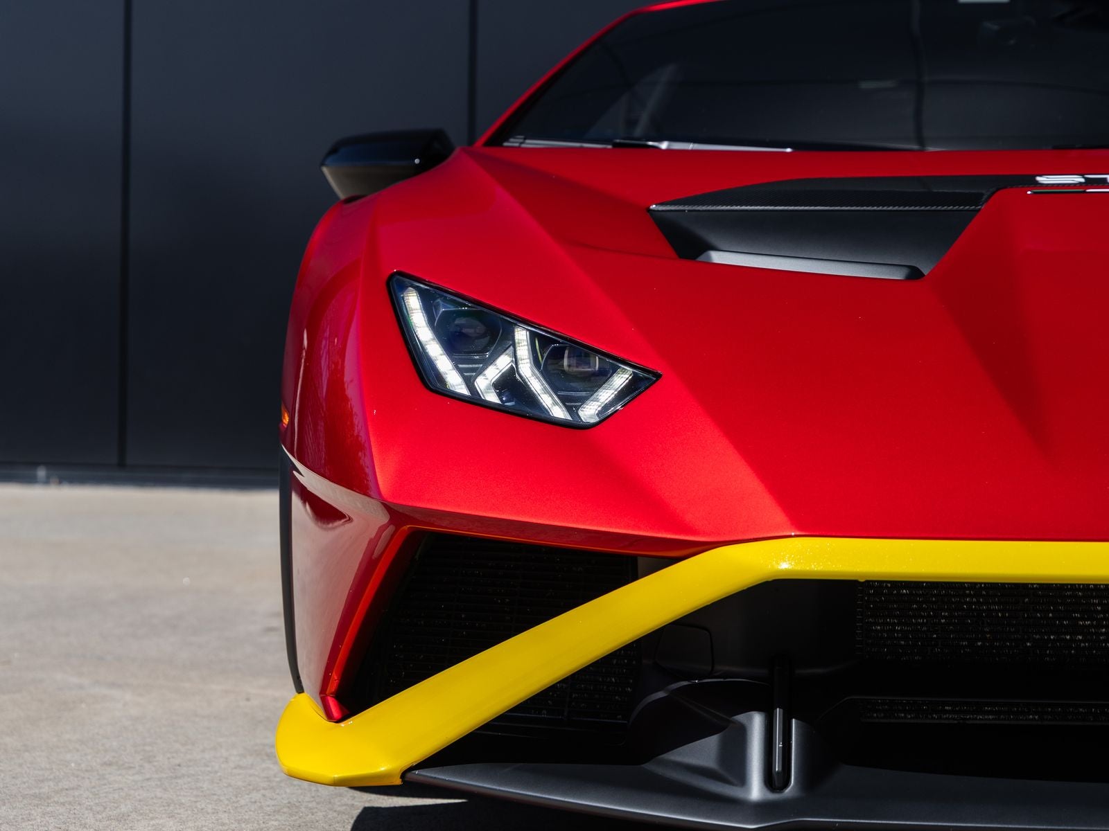 2022 Lamborghini Huracan STO Base