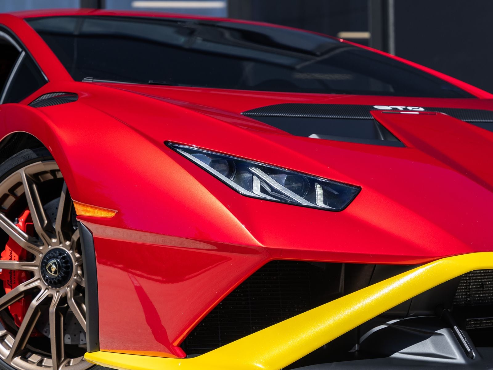 2022 Lamborghini Huracan STO Base