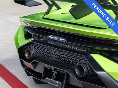 2023 Lamborghini Huracan STO Base