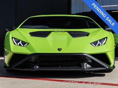 2023 Lamborghini Huracan STO Base