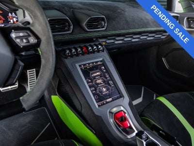 2023 Lamborghini Huracan STO Base