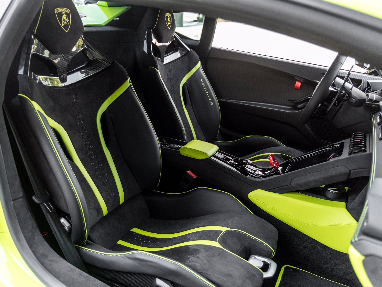 2024 Lamborghini Huracan Tecnica Base