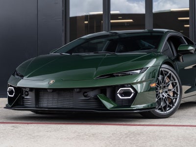 2026 Lamborghini Temerario Base