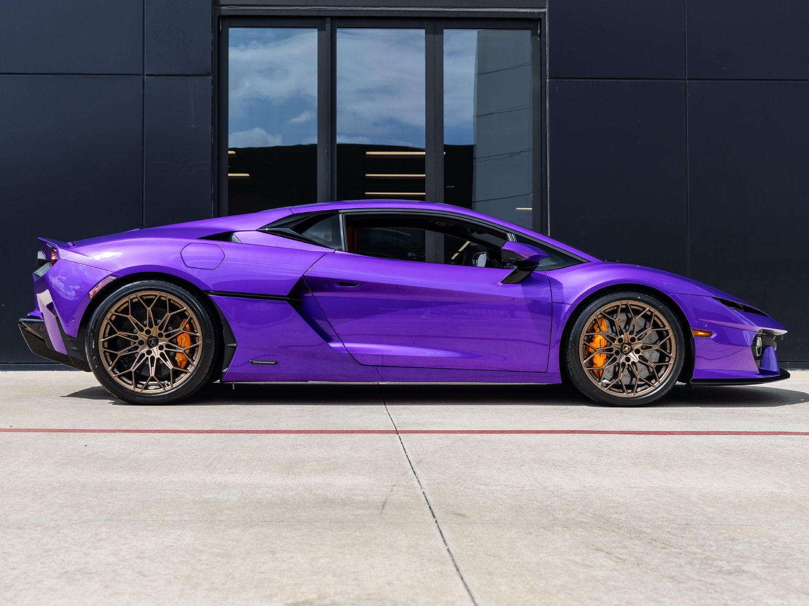2026 Lamborghini Temerario Base