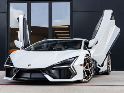 2024 Lamborghini Revuelto Base