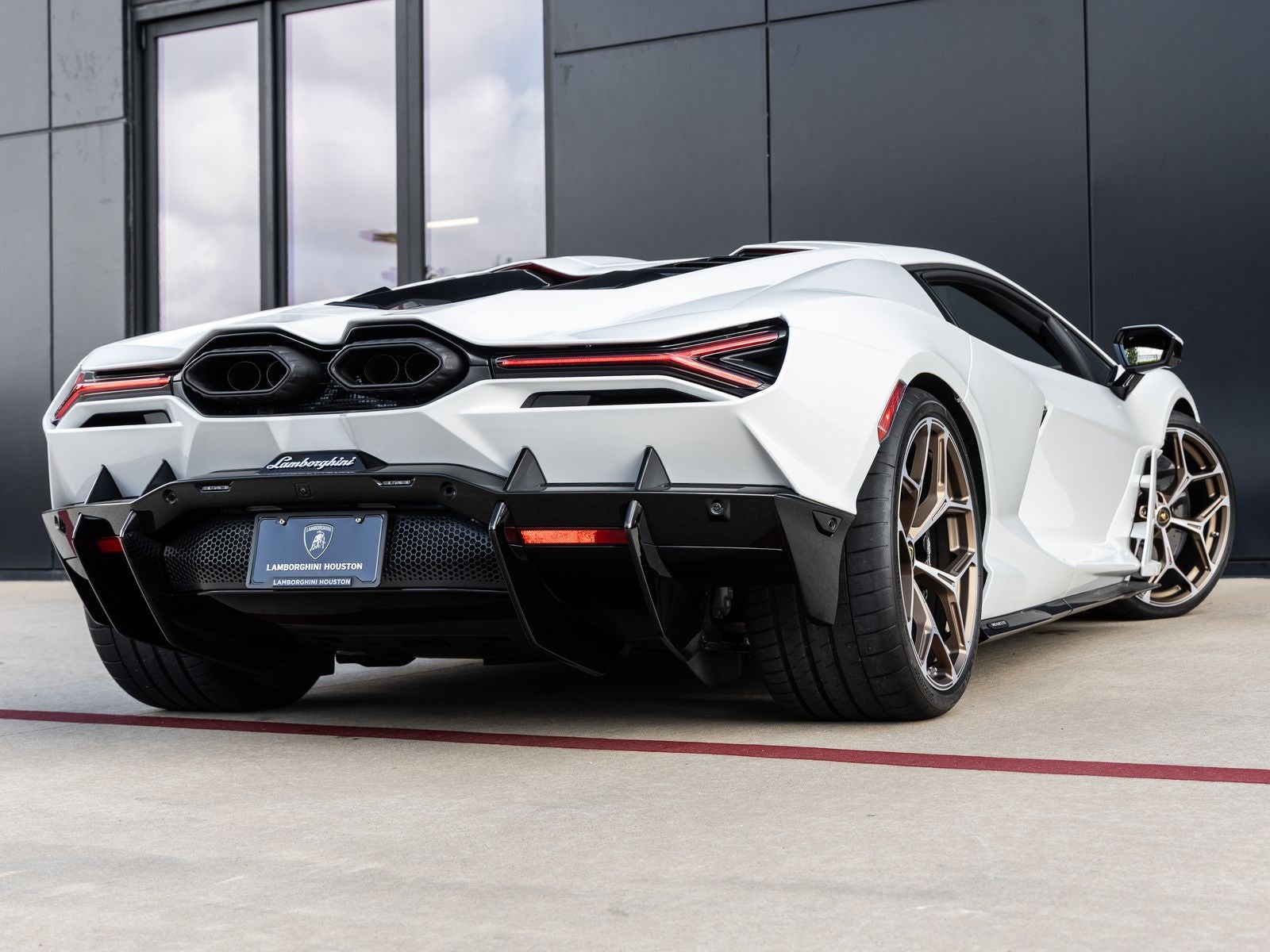 2024 Lamborghini Revuelto Base