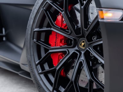2024 Lamborghini Revuelto Base