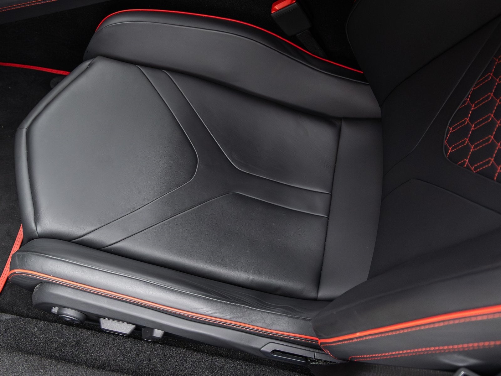 2024 Lamborghini Revuelto Base