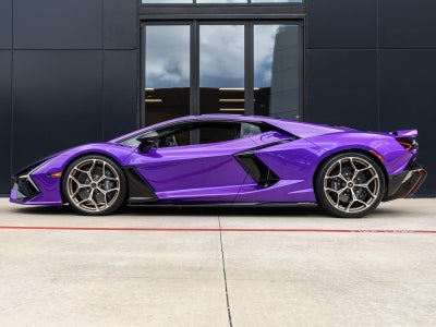 2026 Lamborghini Revuelto Base