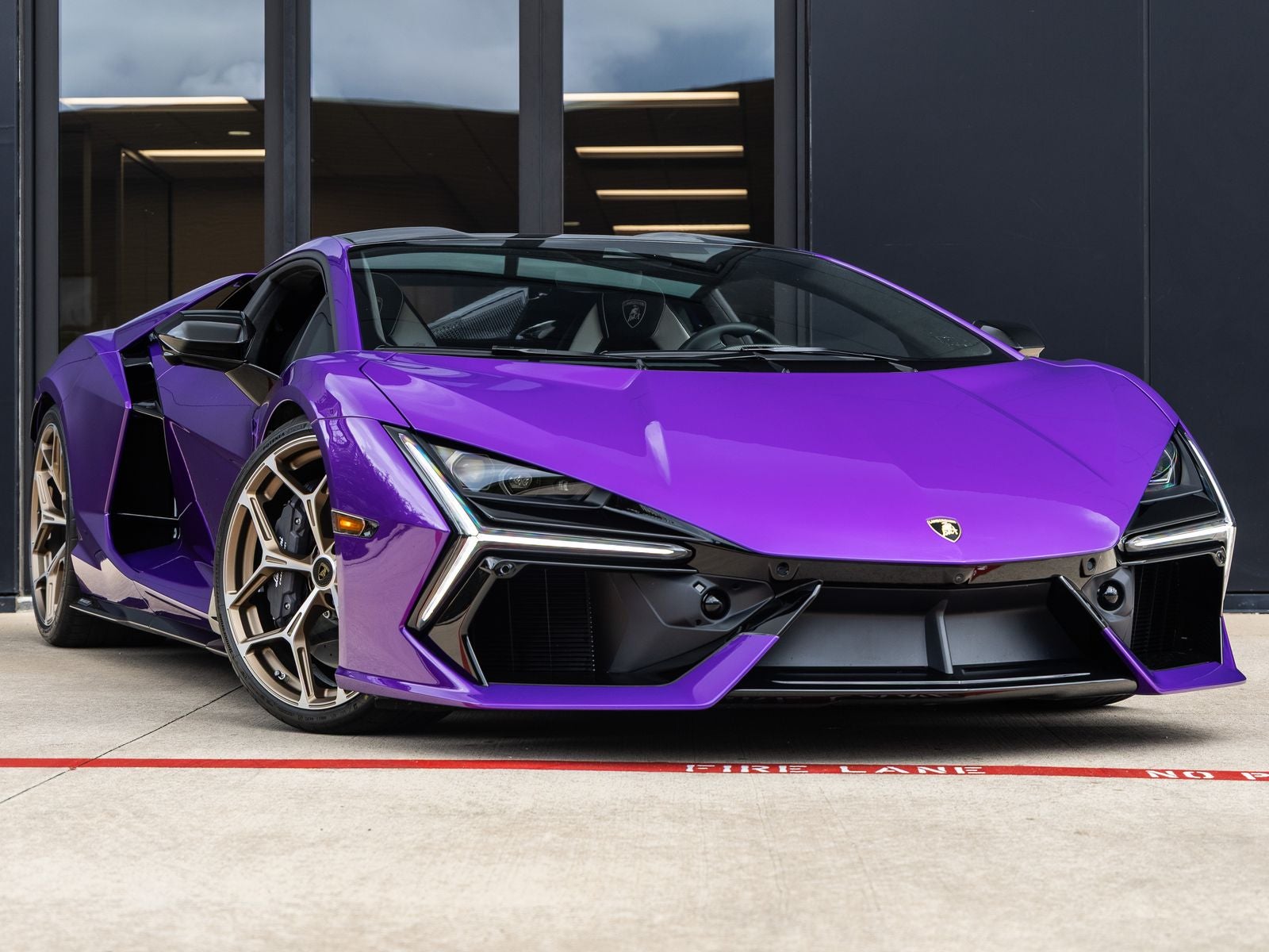 2026 Lamborghini Revuelto Base