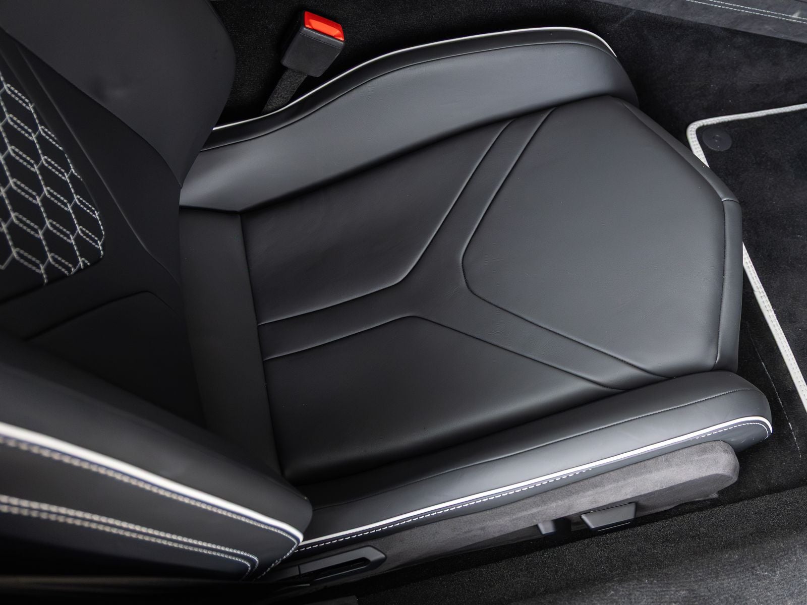 2026 Lamborghini Revuelto Base