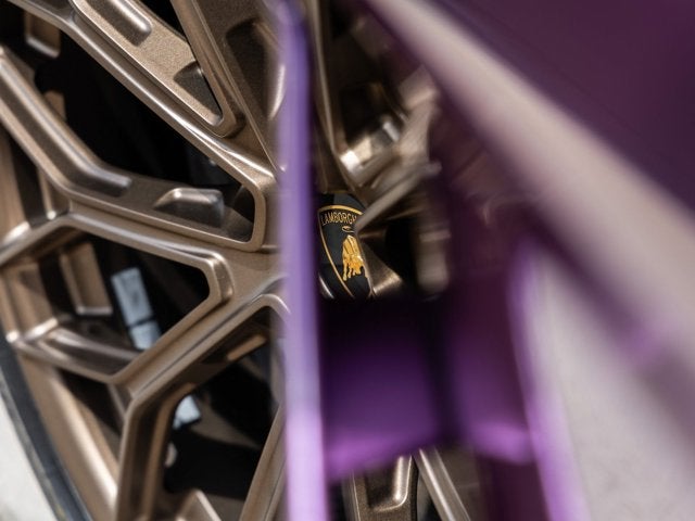 2025 Lamborghini Revuelto Base