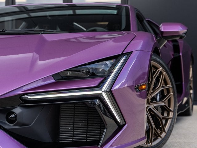 2025 Lamborghini Revuelto Base