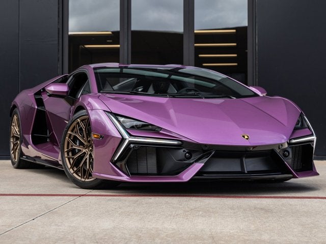 2025 Lamborghini Revuelto Base