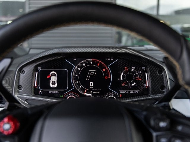 2025 Lamborghini Revuelto Base