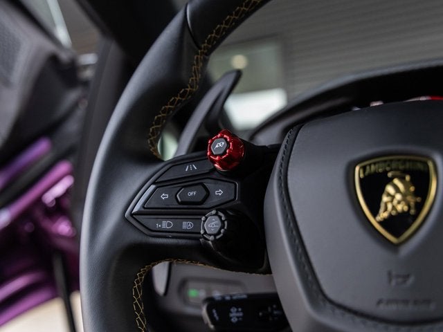 2025 Lamborghini Revuelto Base