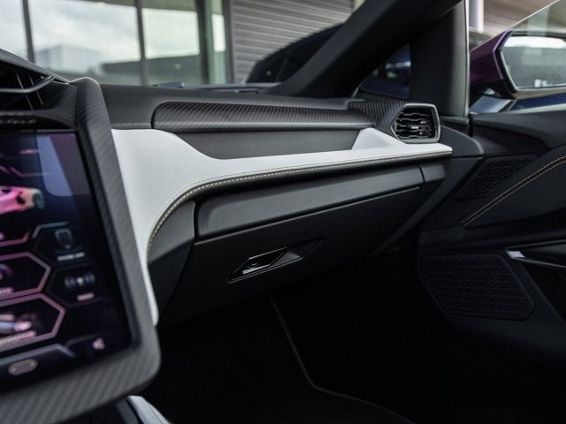 2025 Lamborghini Revuelto Base