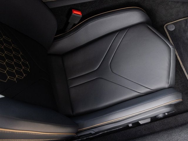 2025 Lamborghini Revuelto Base