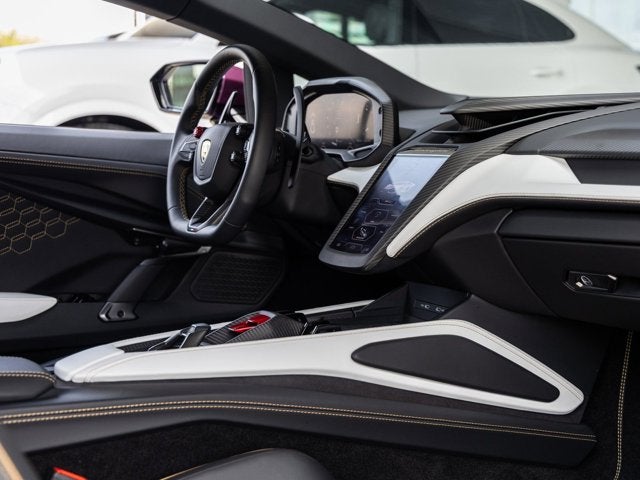 2025 Lamborghini Revuelto Base