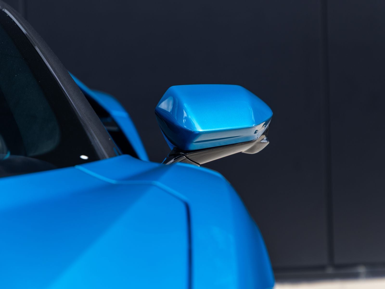 2025 Lamborghini Revuelto Base