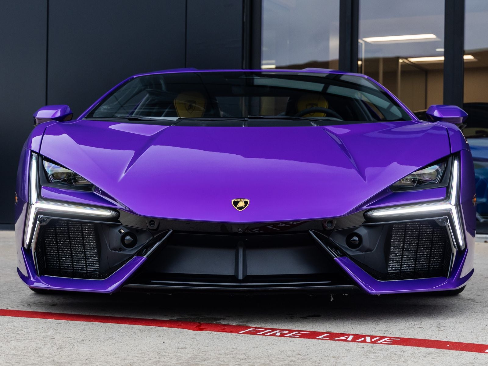 2025 Lamborghini Revuelto Base