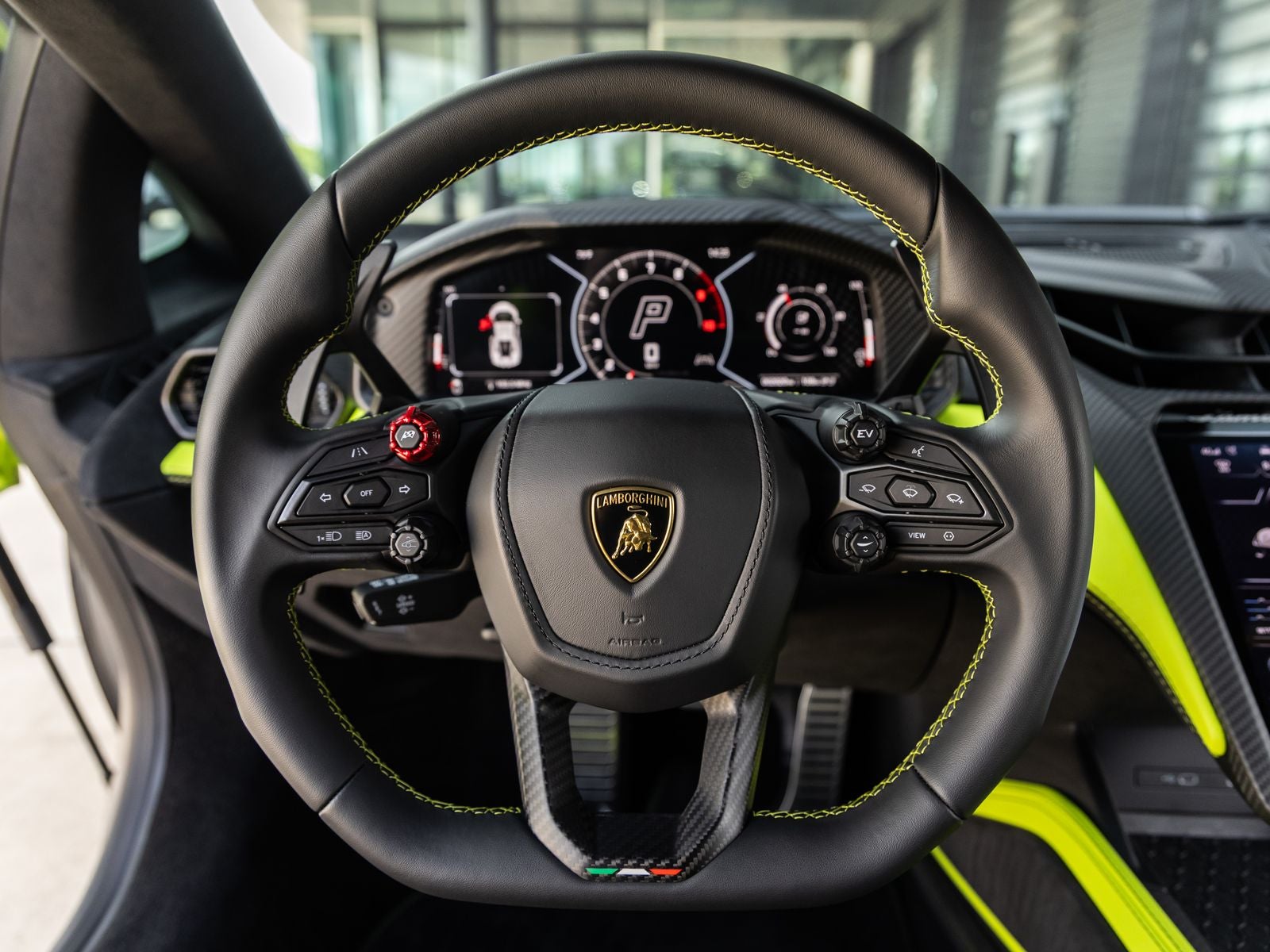 2025 Lamborghini Revuelto Base