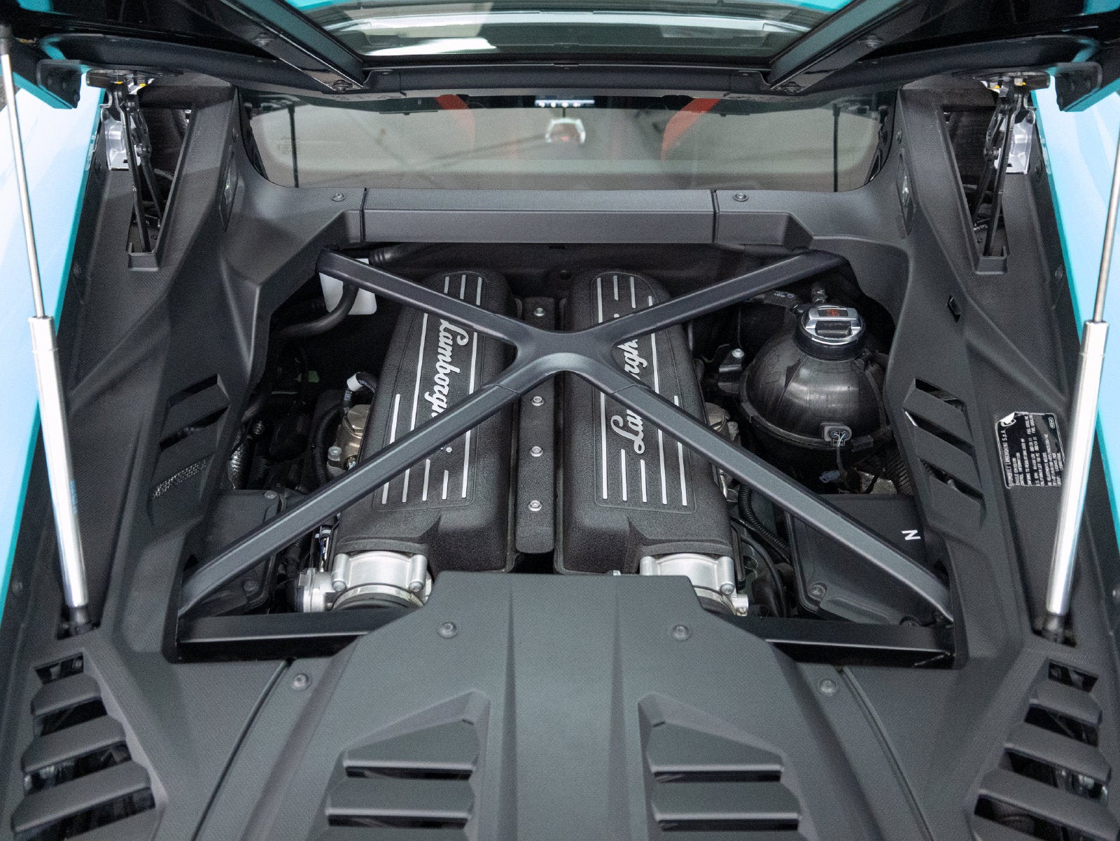 2020 Lamborghini Huracan EVO Base