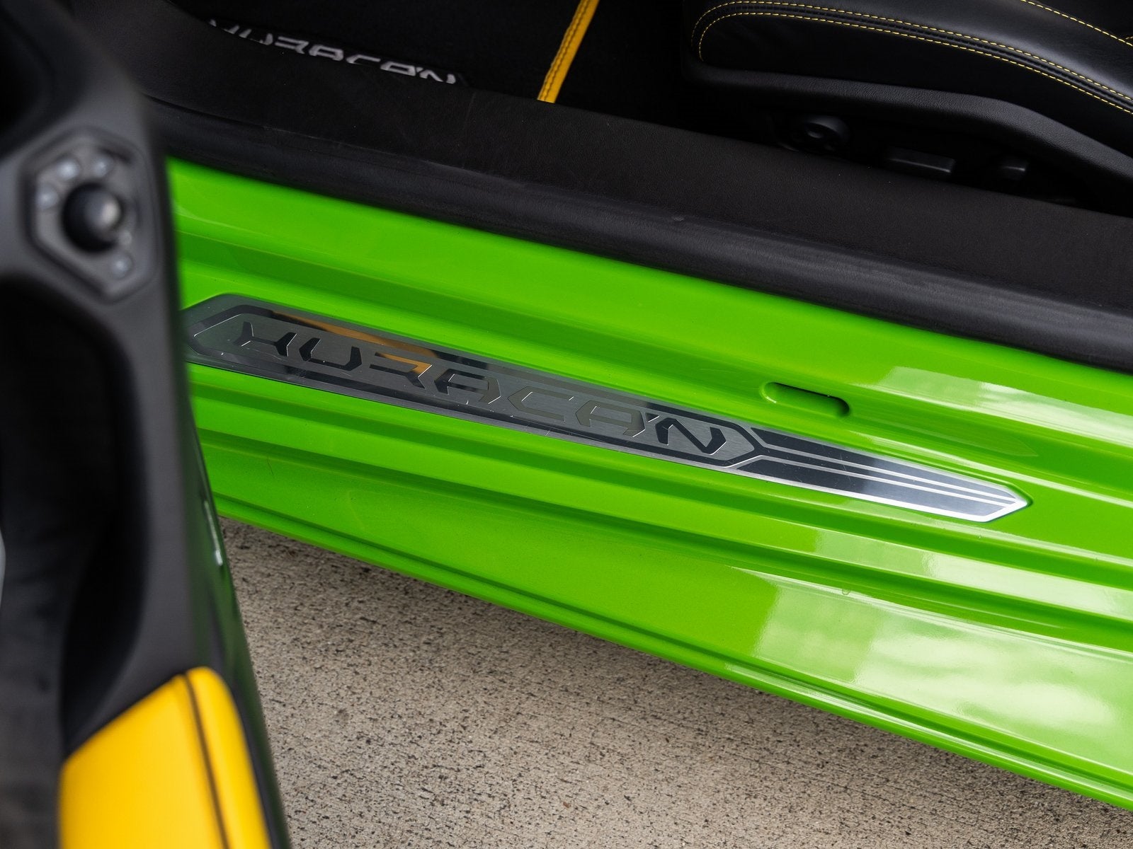 2020 Lamborghini Huracan EVO Base