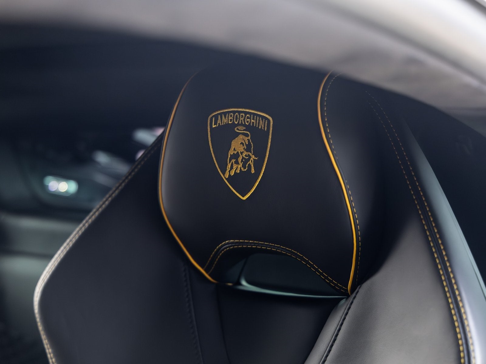 2020 Lamborghini Huracan EVO Base