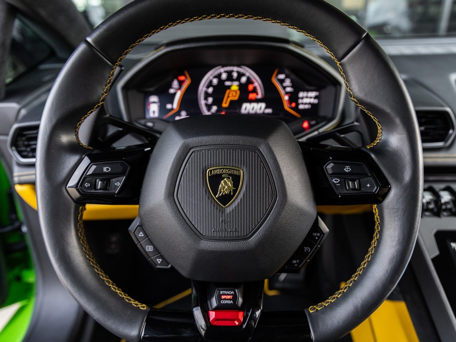 2020 Lamborghini Huracan EVO Base